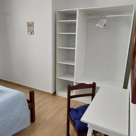 The Whale House * 巴勒尔