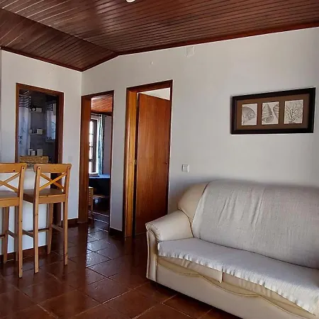 The Whale House Apartman *