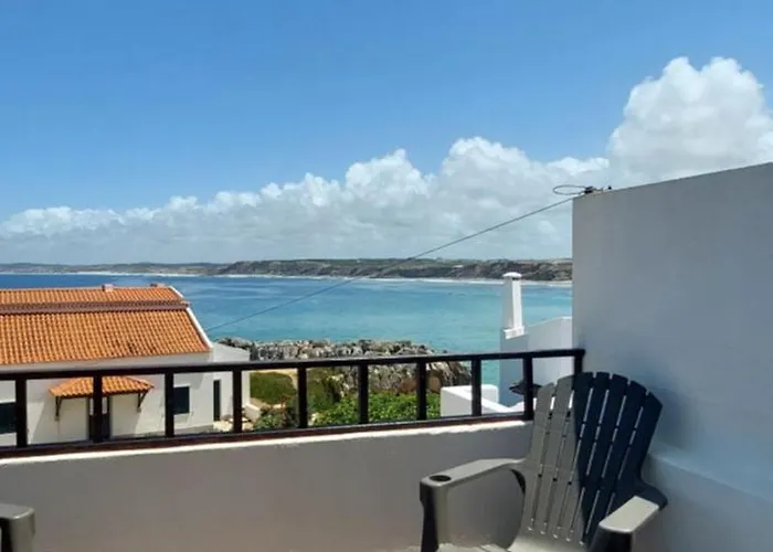 The Whale House Апартаменты