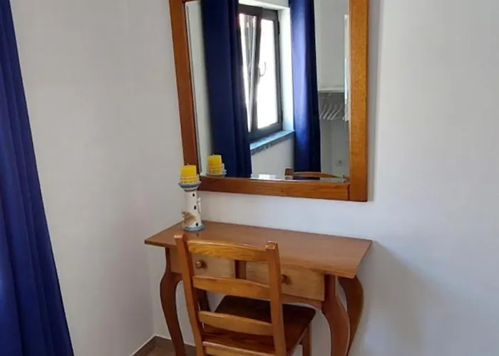 Апартаменты The Whale House